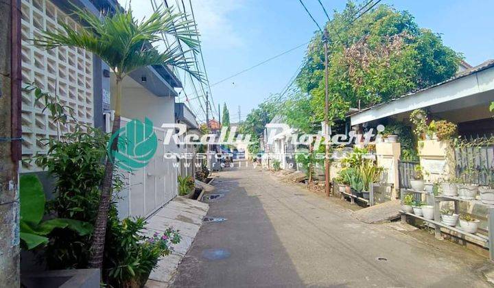 Disewakan Rumah Modern Minimalis Dan Semi Furnished Dalam Komplek 2