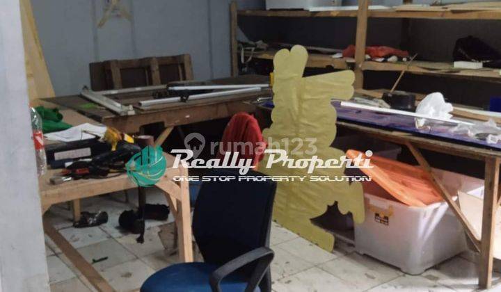 Disewakan Tempat Usaha lokasi  bagus pinggir jalan di Jaticempaka 4