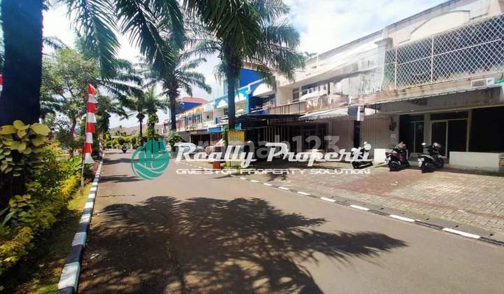 Dijual Ruko 2 ¹/² Lantai  lokasi Strategis di Sakura Regency  Jatiasih 3