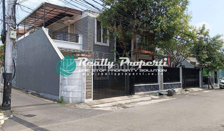 Dijual Rumah Kaca Modern Posisi Hook Di Tebet Jakarta Selatan 1