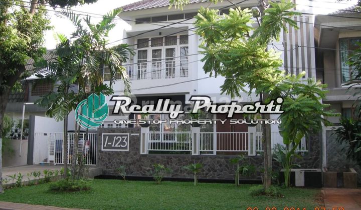 For Rent 2 Floors Semi Furnished in Pinangranti, East Jakarta