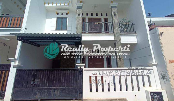 Disewakan Rumah Modern Minimalis 2 Lantai Semi Furnished Di Pondok Kelapa 1