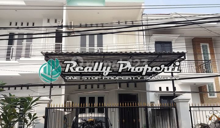 Dijual Rumah Cantik Modern Dan Strategis Minimalis Di Duren Sawit