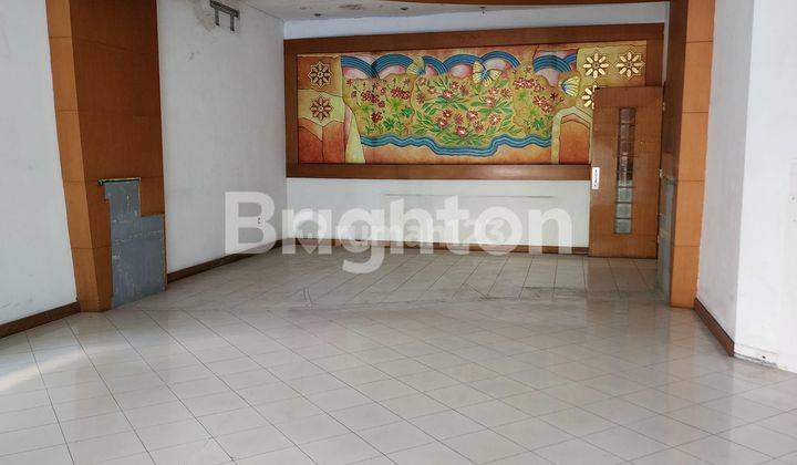 KANTOR BANK DIJALAN UTAMA JL RIAU 1