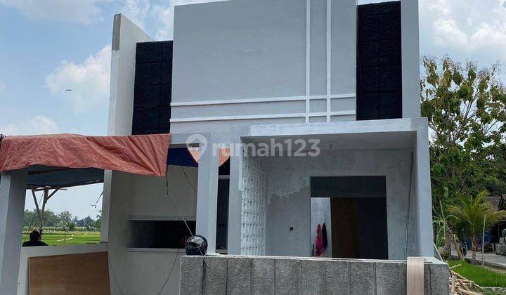 RUMAH BARU FULL FURNITURE DEKAT BANDARA ADISUCIPTO 1