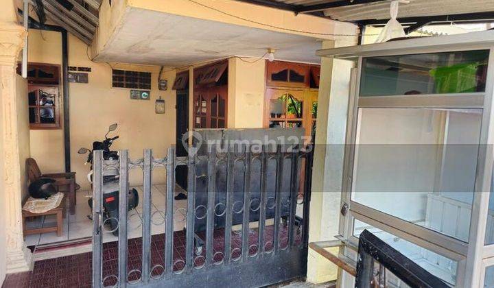 Dijual Rumah siap huni cocok untuk usaha Dekat Pasar Jaya Depok 2