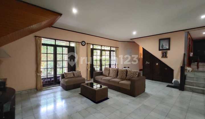 Dijual Rumah Bagus 2 Lantai Lokasi Strategis Di Cinere Depok