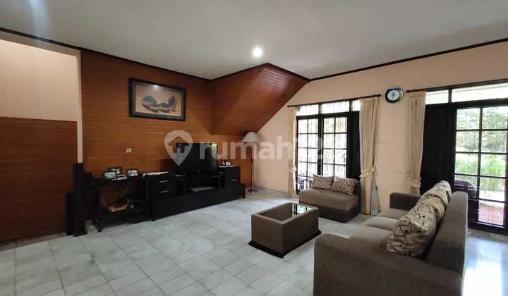 Dijual Rumah Bagus 2 Lantai Lokasi Strategis Di Cinere Depok  2