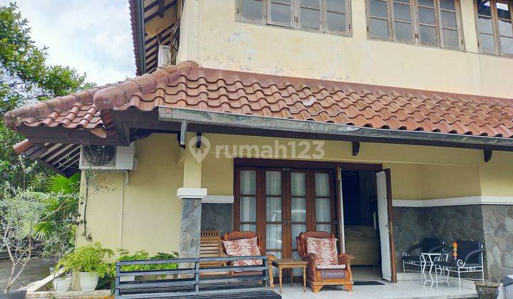 Rumah Mewah di dalam Perumahan di Yogyakarta  2