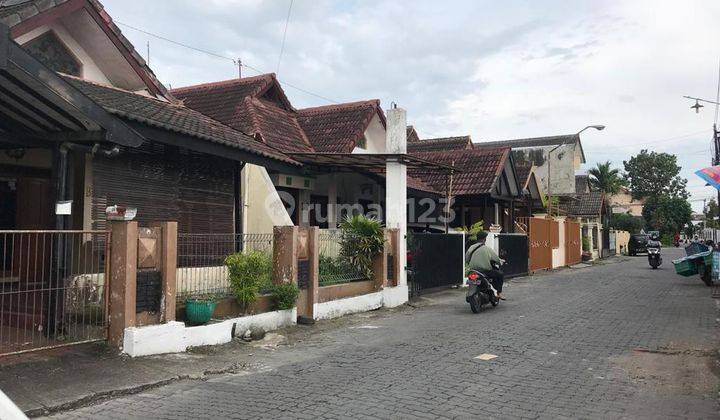 Rumah Staregis Dalam Perumahan di Jalan Kaliurang Km 5 2