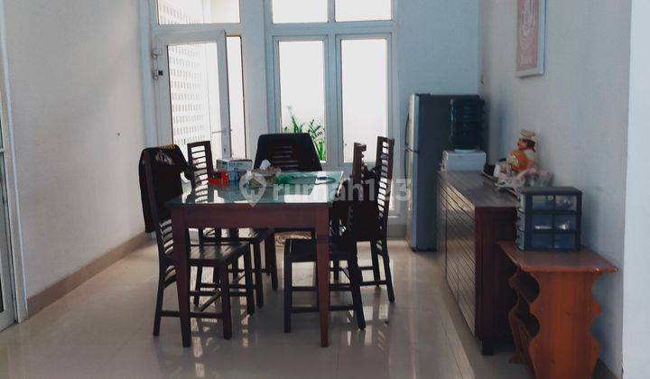 Rumah sewa mewah full furnished  3