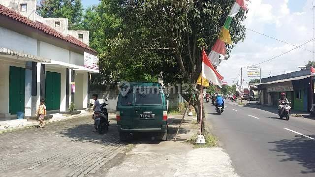 Ruko 1 Lantai di Ambarketawang  2