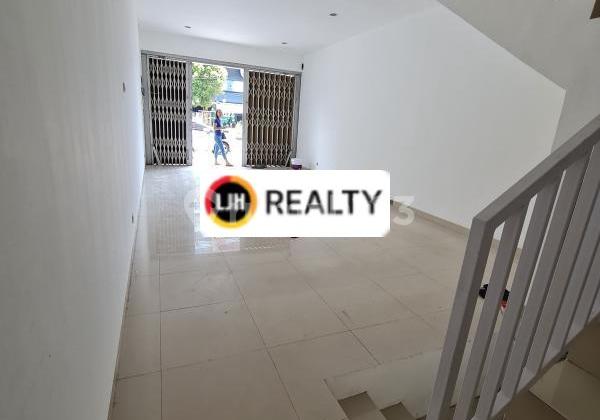 Shop House at Per Empatan Seturan 2