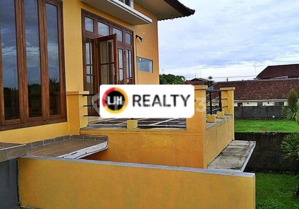2-Storey Villa Near Seminyak Bali 2