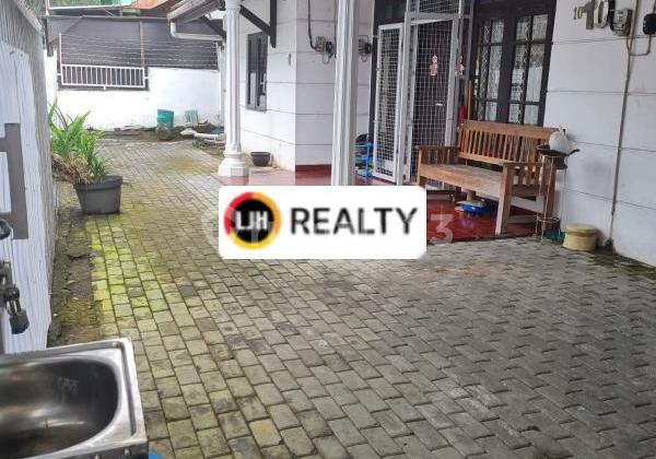 Rumah besar dan strategis di komplek colombo yogyakarta 2