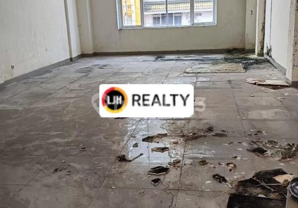 Very Cheap, New 3-Story Twin Shop House 2. Gowo, South of Ambarukmo Plaza, Sleman. 2