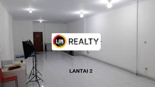 RUKO 2 Lantai LOKASI PINGGIR JALAN RAYA Palagan 2