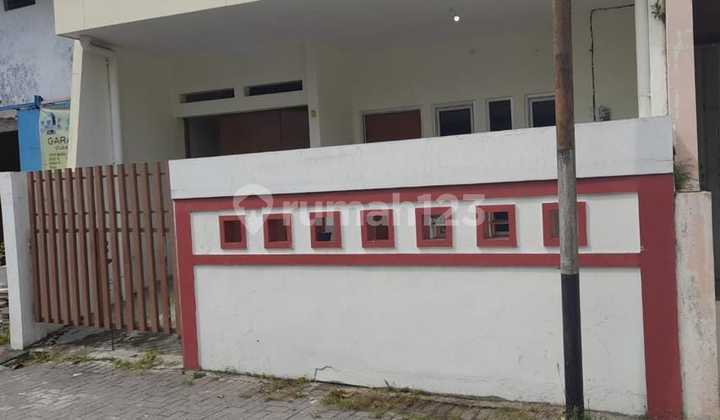 For Rent, Ready-to-Occupy Residential House on Kartini Street, Semarang 1