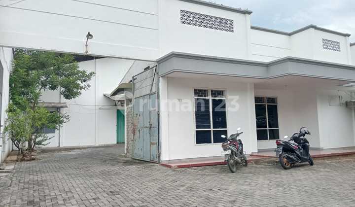 Good Warehouse Ready to Use Near Industrial Area with Office in West Semarang Region 2