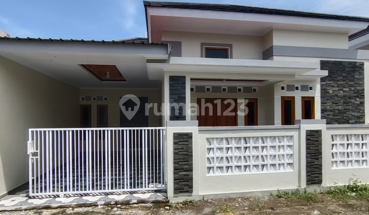 Rumah Siap Huni Strategis Di Sidoarun Godean Dekat Ringroad Dan Kamous Unisa Rumah Siap Huni Strategis Di Sidoarun Godean Dekat Ringroad Dan Kamous Unisa