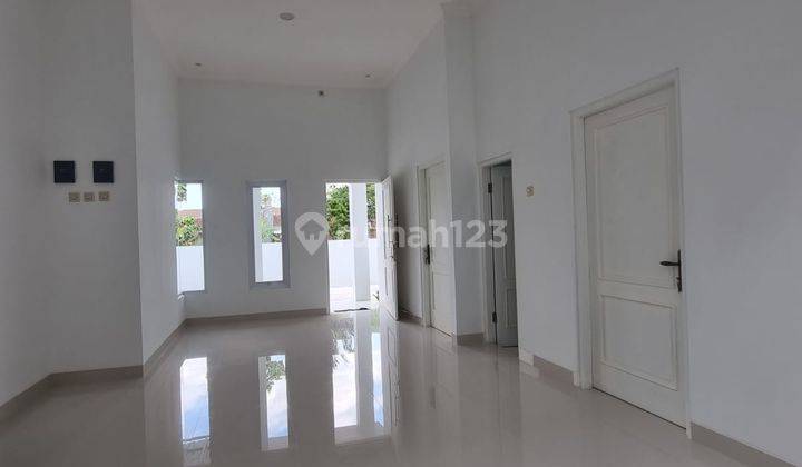Rumah mewah murah strategis di jl Godean km.8