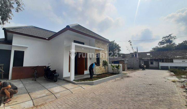 Rumah cantik dlm cluster minimalis di Sidoarum dekat jl Godean km 7 2