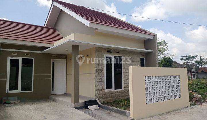 Rumah siap huni strategis dekat jl Godean km.9 1