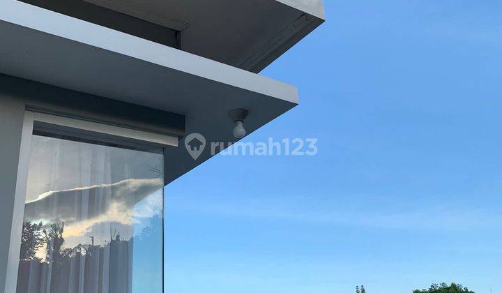 Rumah mewah 2 lantai furnished strategis barat pasar Cebongan  2