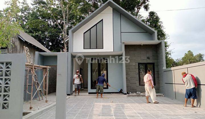 Rumah cantik scandinavian dlm cluster strategis dekat kampus UII jln kaliurang 1