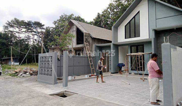 Rumah cantik scandinavian dlm cluster strategis dekat kampus UII jln kaliurang 2