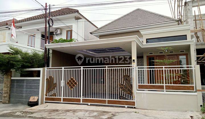 Rumah siap huni mewah strategis dekat kampus UII jl kaliurang 1