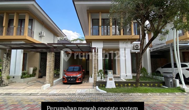 Rumah Cantik Mewah Dalam Perumahan Elit Dekat Kampus Ugm