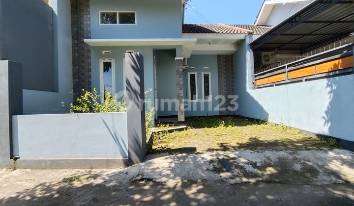 Rumah Siap Huno Strategis Dekat Kampus Unisa Dan Jl Godean Km.7 Rumah Siap Huno Strategis Dekat Kampus Unisa Dan Jl Godean Km.7