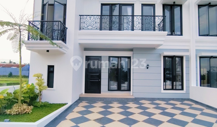 Rumah Klasik Mewah Strategis Di Jl Gito Gati Dekat Mall Sch Rumah Klasik Mewah Strategis Di Jl Gito Gati Dekat Mall Sch