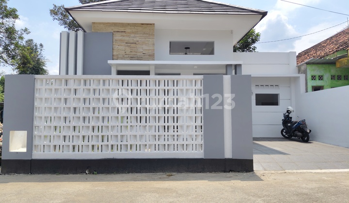 Rumah Siap Huni Strategis Di Jl Godean Km.7,5 Dekat Dowa 