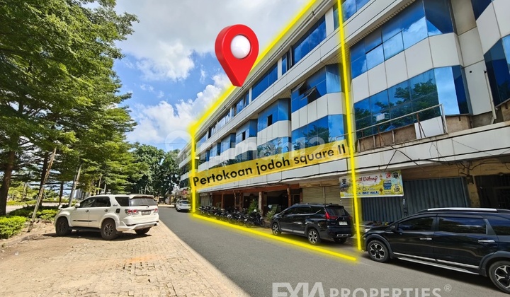 6 Units of 3-Street Shophouses Fronting Main Road at Jodoh Square 2 Batam 2
