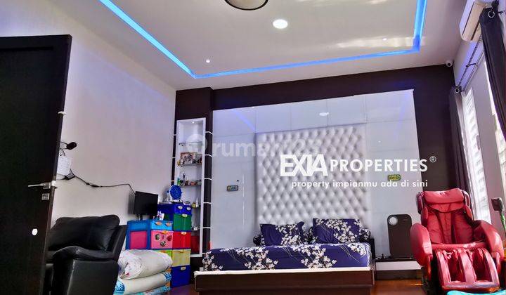 Rumah 2,5 Lantai Modern Minimalis Sukajadi Hadap Timur 2