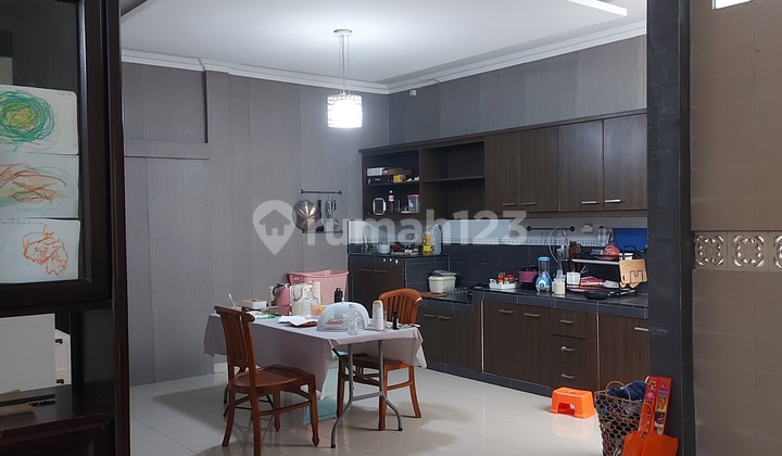 For Sale 2-Story House And Flood-Free 2