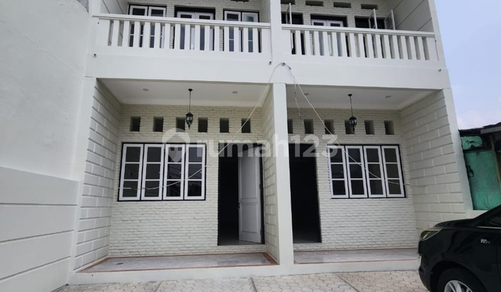 2 New Shophouses Side by Side on Jalan Cirendeu Raya 2 New Shophouses Side by Side on Jalan Cirendeu Raya