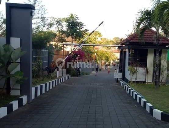 Perumahan dengan One Gate System, dikelilingi area kuliner Taman Griya. Dekat Tol-gate dan bandara 1