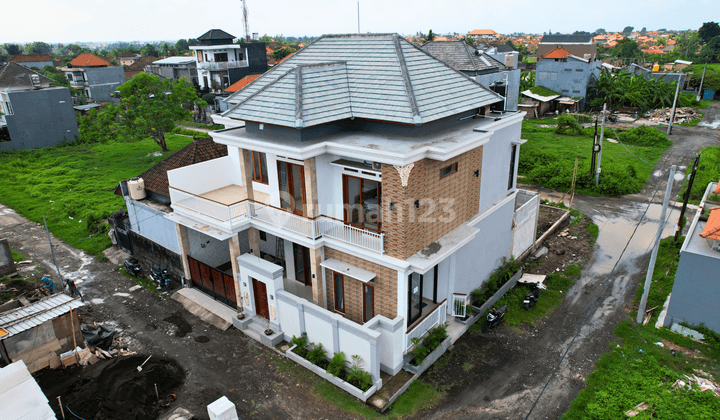 Brand New Fully Furnished House In Munggu, Badung 4br 3.5bt 1