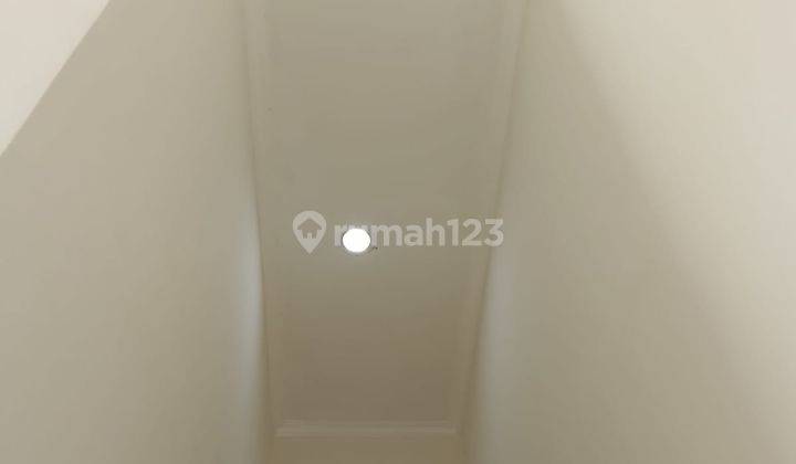 DISEWAKAN RUMAH BARU GRESS NEWTON PARK GEDANGAN 5