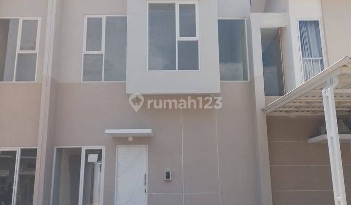DISEWAKAN RUMAH BARU GRESS NEWTON PARK GEDANGAN 1
