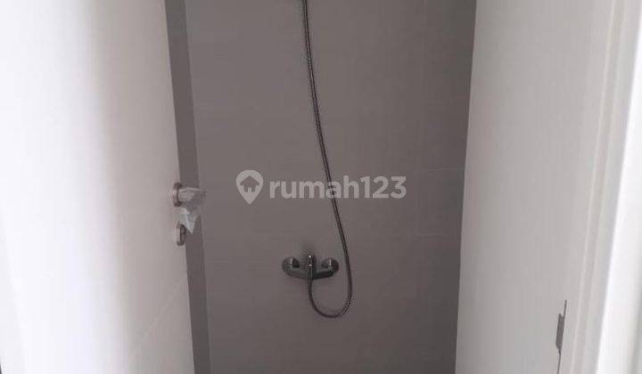 DISEWAKAN RUMAH NORTH WEST LAKE 10