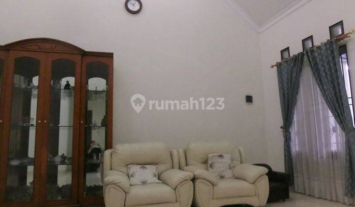 Disewakan rumah cantik Puri Mas Surabaya 4