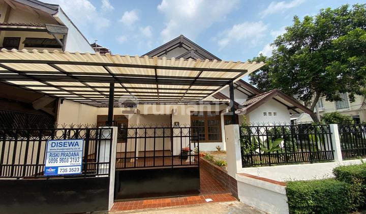 Disewakan Rumah Bintaro Jaya Sektor 2 Posisi Hook Luas Tanah Besar