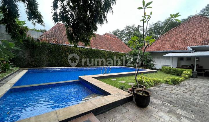 Disewakan Rumah Villa kota bogor ciremai Full furnished Bangunan klasik lokasi strategis dekat dengan kebun raya bogor. 1