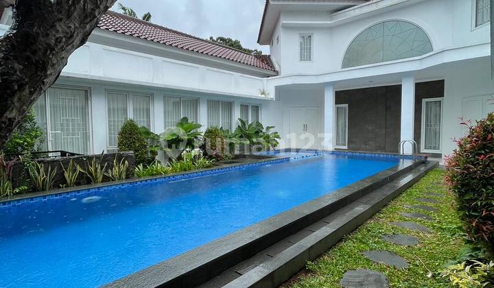 Disewakan Rumah Mewah Bintaro Jaya Sektor 3 Ada Kolam Renang bisa untuk Kantor Turun Harga