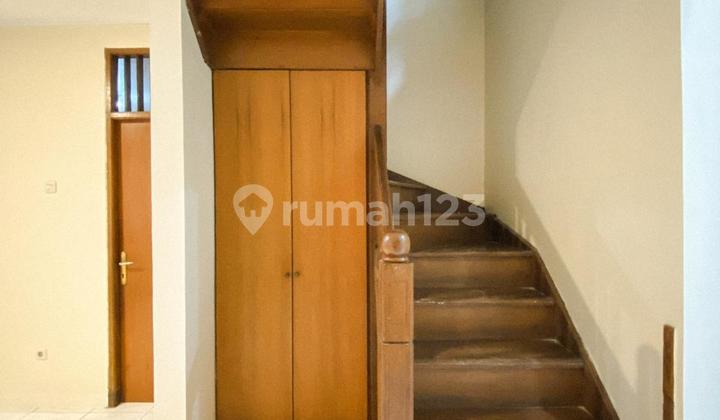 For Rent: Bintaro Jaya Sector 3 House, Ready to Occupy, Well-Maintained 2