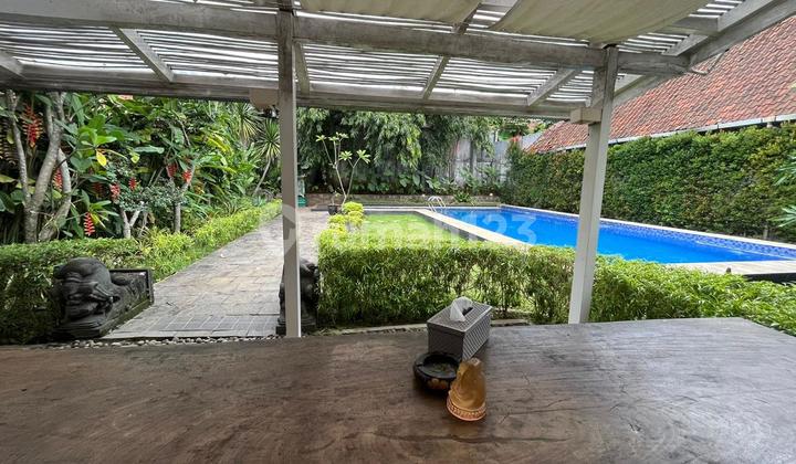 Disewakan Rumah Villa kota bogor ciremai Full furnished Bangunan klasik lokasi strategis dekat dengan kebun raya bogor. 2